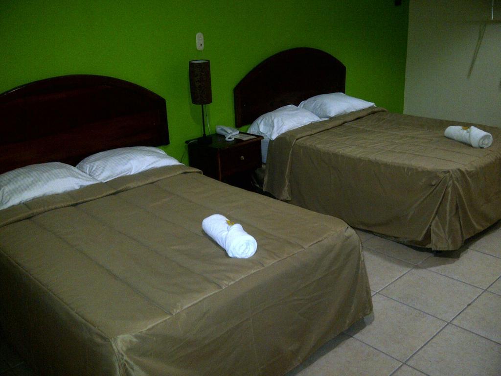 Hotel Cibeles La Ceiba Room photo