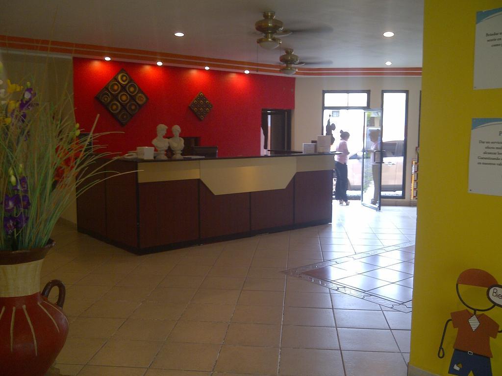 Hotel Cibeles La Ceiba Exterior photo